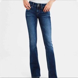 WOMEN’S SIZE 10 AMERICAN EAGLE STRETCH ARTIST JEANS